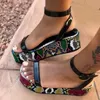 2020 Rosa Platform Skor Kvinna Sandaler Öppna Toe Sandaler Färgglada Snake Ladies Summer Shoes Ankel Buckle Woman Size Plus