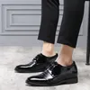 Chaussures en cuir véritable hommes chaussures d'ascenseur formelles pour hommes chaussures habillées en cuir bout pointu laçage hauteur augmentant 6 CM chaussure de mariage pour hommes