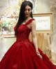 2019 أزياء حلوة 16 اللباس Quinceanera الكرة بثوب الرباط 3D الزهور يزين مطرز حفلة تنكرية منتفخ طويل حفلة موسيقية مساء ملابس رسمية Vestidos