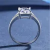 Partihandel-Mystisk Rektangulär CZ Diamant Silver Plated Ring Luxury Designer Smycken Temperat Vit Guld Lady Ring Med Box Holiday Gift