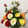 Одна европейская фальшивая роза (5 голов / шт.) Моделирование роз для свадьбы Домашняя вечеринка Витрина декоративный искусственный цветок 5 цветов