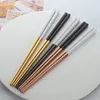 5 par pinnar rostfritt stål titanisera kinesiska guld chopsitcks set black metal hoppinnar set som används för sushi servis T200271H
