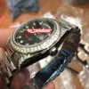 Men039s Promotionnel Wristwatch Face Black Face Watchs Silver en acier inoxydable Couverture de couverture de quatre coins Diamond Watch Automatic M6684453