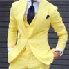 Custom Made Yellow Men Suituts Slim Fit Notched Lapel Formalny Pana młodego Prom Dress Tuxedo Męski Płaszcz 3 Sztuka Blazer Kamizelka + Kurtka + Spodnie