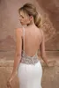 Underbara sjöjungfru 2021 Satin Bröllopsklänningar Brudklänningar Spaghetti Straps Backless Luxury Beads Sweep Train Beach Country Robe de Mariée