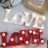 Nouveau LOVE Shaped LED Night Light Lampes murales romantiques Décoration de fête de mariage Blanc chaud Lampe de table Chambre LED Jouets Night Light