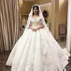 Luxe 3D Kant Bloemen Off Shoulder Baljurk Trouwjurken Vintage Prinses Saudi Arabische Dubai Plus Size Bruidsjurk306Q