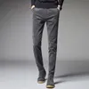 Jeans da uomo Autunno Ly Moda Uomo Grigio Verde Slim Fit Pantaloni di velluto a coste casual Stile coreano Elastico Smart Business Classico