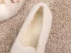 Yeni Sezon Kadın Kürk Loafer'lar Tasarımcı Tıknaz Topuk Lady Lüks Horsebit Püsküller Loafer'lar Sivri Toes Slip-On Parti Balo Ayakkabı