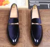 Vintage Designer Men Veet Chaussures Locs Slip on Mens Patent Leather Robe Men's Flats Meld et Party Shoes plus taille S