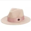 Fashion Wool Feodra Hat Winter Womens m Lettre laine Jazz Fedoras Pink Hat pour les femmes Big Brim Cowboy Panama Fedoras D181030061708159