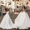 Yeni Moda A-Line Gelinlik V Yaka Uzun Kollu Tekne Boyun Dantel Aplikler Plaj Gelinlik Sweep Tren Gelinlik vestidos