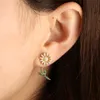 Ny Tiny Cute Shiny Multicolor Yellow Green Sunflower Stud örhängen för kvinnor Söt mode Tiny Green Cz Ear Elegant smycken