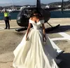 Vestidos de novia de alfombra roja Satén largo fuera del hombro Una línea Vestido de novia de celebridades Cremallera trasera Vestidos para ocasiones especiales Vestidos de fiesta