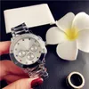 Простая корейская версия Quartz Watch Fashion Models New Designer Watches9892597