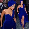 Robes de bal en velours bleu royal une épaule plissée robe de soirée fendue devant sexy étage longueur robes de soirée cocktail sans manches