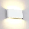 Wodoodporna zewnętrzna lampa ścienna 12W Źródło LED w górę iw dół Oświetlenie Nowoczesne minimalistyczna inżynieria na świeżym powietrzu światła ogrodowa