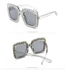 Hurtownie-Classic Square Okulary Designer Luksusowe Rhinestone Diamonds Męskie Kobiet Mody Słońce Okulary Okulary Różowe Obiektywy szklane