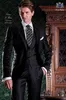 Mode Charcoal Groom Tuxedos Deux Boutons Groomsmen Robe De Mariée Pour Hommes Populaire Homme Veste Blazer 3 Pièces Costume (Veste + Pantalon + Gilet + Cravate) 1021