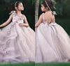 Skromny spaghetti Backless Bez Rękawów Kwiat Girl Dress Hand Made Flower Pearls Bow Zebrany Wedding Party Party Długość Princess Girl Dress