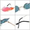 Nuovo 2019 Moda Fire Fire Sunglasses Donne Uomo Uomo senza montatura Onda Occhiali da sole Eyewear Trending Stretto Sunglasses Streetwear