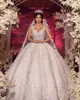 2019 Spitze Ballkleid Brautkleider V-Ausschnitt rückenfrei Dubai Brautkleider Kristall Kathedrale Zug Saudi Arabisch Luxus Brautkleid Plus Size