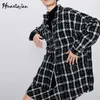 Huaxiafan Jacke Mantel Plaid Frauen Winter Jacken Schwarz Mode Lässig Lose Mäntel Femme Outwear Split Streetwearing Mujer