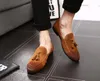 Hot Sale Retro Tassel Mens Casual Flats Mode Designer Äkta Läder Loafers Man Business Oxfords Klänning Skor Stor storlek 37-46