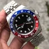 고품질 블랙 다이얼 GMT II 시계 2813 운동 블루/레드 세라믹 베젤 사파이어 유리 40mm 남성 시계 손목 시계 DP 공장