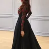 Gelinlik Modelleri Yousef ALJASmi 2019 Sheer Boyun Ile Mütevazı Uzun Kollu Mermaid Gül Çiçekler Bölünmüş Dubai Arapça Durum Akşam Giysiler