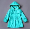 Baby barn kläder tjejer tench rockar windbreaker hoodies utomhus jacka ruffle regnskyddad ytterkläder vindtät tryckt fjäril överrock b5185