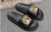 Top Heren en Dames Lederen Slippers Schoenen Luxe Slide Zomer Mode Wide Flat Slipper Sandalen Slipper Flip Flop Grootte 35-45 Bloembak