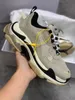 Pink Triple S Designers Sneaker Paris Luxury Shoes Zapatos casuales Luxury Triple S Trainers New Colors Chaussures Suelas combinadas