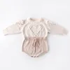 Bebek Örgü Elbise Kalp Kız Bebek Romper Ponpon Bebek Girls Triko Tasarımcı Yenidoğan Tulum Sonbahar Kış Bebek Giyim DW4652
