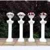 2 stks / partij Mode Bruiloft Props Decoratieve Kunstmatige Holle Romeinse Kolommen Witte Kleur Plastic Pijlers Road Cited Party Event