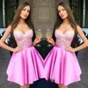 Graciosa rosa curto vestidos de festa colher a linha de renda apliques com caixilhos vestidos especiais ocasião vestidos de noite sexy