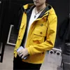 Mens Tooling Jackor Fashion Trend Vår Sommar Tunn Hooded Windbreaker Ytterkläder Designer Man Casual Sporting Coat Stor Storlek Kläder