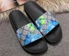 Top Designer Skor Luxury Slide Summer Light Qualing Fashion Wide Flat Slippery Sandaler Slipper Flip Flop Storlek 35-45 Flower Box