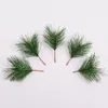 30pcslot Green Pine agulha Plantas artificiais Pinheiro Decoração de árvore de Natal Diy Diy Handicraft Gifts Decoration F5498837