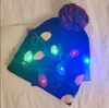 LED Vailies Kapita Dzianinowe czapki oświetlenie unisex zimowe ciepłe czapki czaszki świąteczne halloweenowe dekoracje mody pompon hats 16 colors