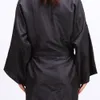 Vestido de cabeleireiro de salão Avental Capa Kimono Bata Shampoo Pano de cabelo Macacões de cabeleireiro Cliente Barbeiro SPA Convidado Roupão de banho