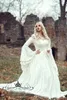 Robes gothiques de mariage en dentelle avec cape, grande taille, Vintage cloche, manches longues, robe de mariée princesse médiévale celtique
