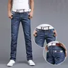 Groothandel-2021 Stijl Mens Jeans met Stretch Fashion Casual Regelmatige Mannen Dunne Ademende Denim