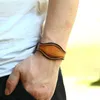 Nytt mode Antik Brun Mens Real Läder Bangle Armband Pulseira Maskulina Armband Bangles Pin Spänne Smycken för män Guys grossist