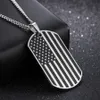 Nouveau créateur de mode élégant en acier au titane cool drapeau américain insigne de bouclier simple hommes élégants pendentif collier chaîne de 55 cm