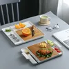 Quadratische weiße Porzellan-Käse-Servierplatte mit Natur-Bambus-Schneidebrett, modernes Serviertablett für Cracker, Sushi, Obst