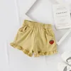 Bébé filles Shorts fraise brodé fille pantalons courts à volants enfants pantalons été enfants vêtements 4 couleurs en option DHW3074