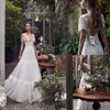Asaf Dadush V Neck Wedding Dresses Bohemian Short Sleeve Lace Appliced ​​Wedding Dress A Line Beach Garden Brudklänningar Robe de Mariee