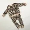 Automne Baby Girl Boy Leopard Print Vêtements Tenues à manches longues T-shirt Tops Pantalons Enfants Vêtements Tracksuit5557668