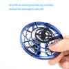 Giocattolo volante con luci a LED rotanti e splendenti a 360 ° antistress volante Gyro rotatore drone finger spinner Route Rotary Mini Drone regalo per bambini